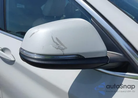 2018 BMW X1 xDrive28I z USA, uszkodzony, nr VIN WBXHT3C39J5F91912